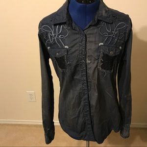 Button Up Passion to Roar Top